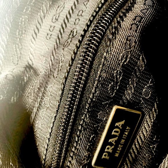 Prada purse - Picture 6 of 8